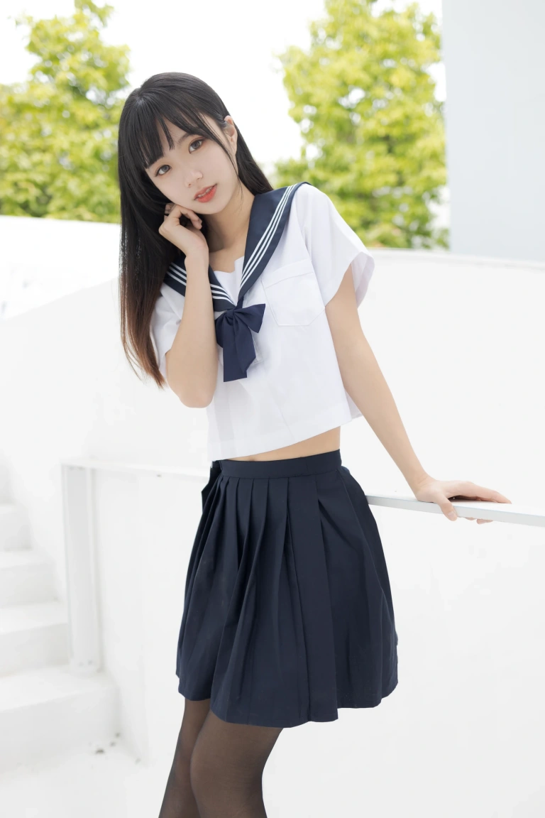 紧急企划《内部001 一只喵喵梓 黑丝JK制服》主题写真：105张全套美图