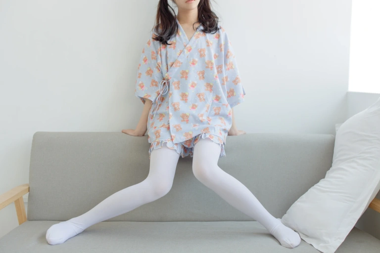 森萝财团《内部-006》主题写真：104张全套美图，含1个视频