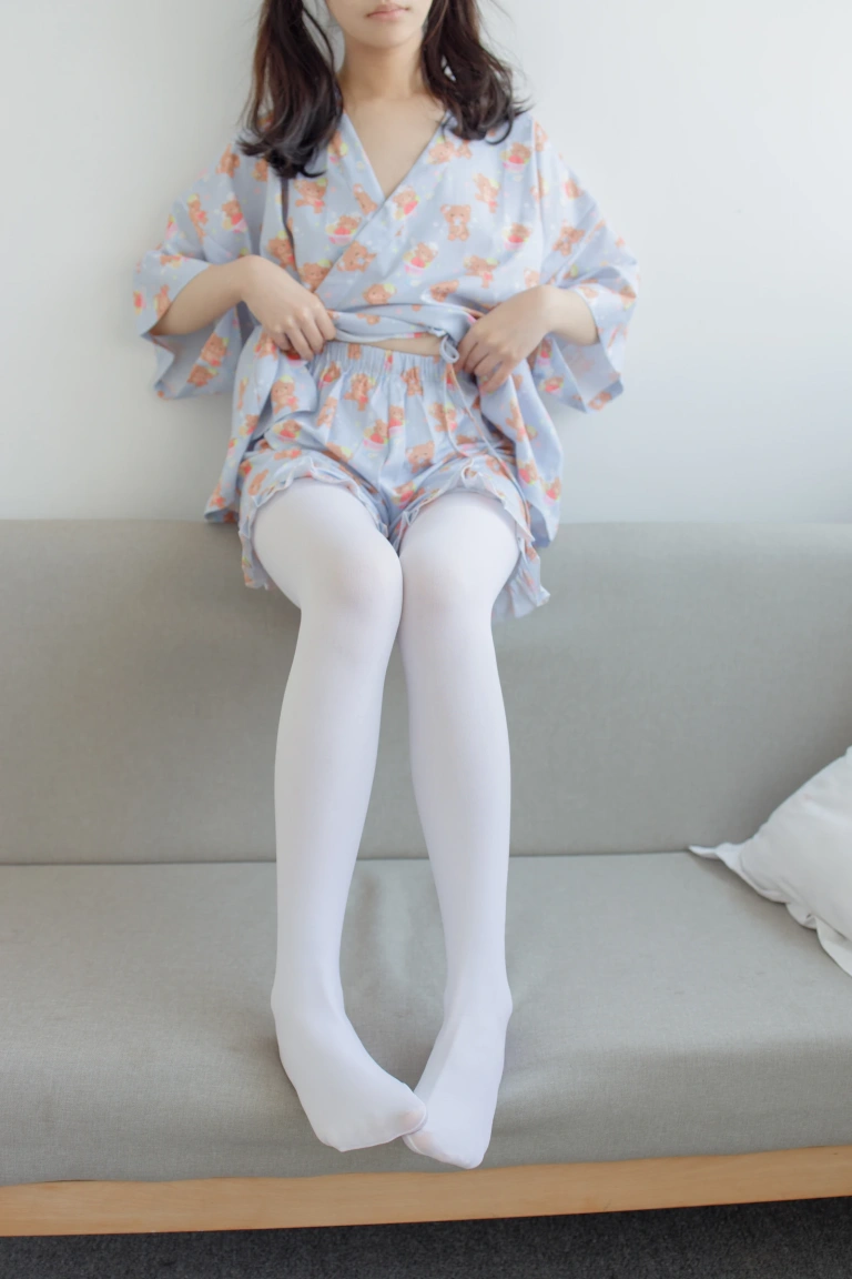 森萝财团《内部-006》主题写真：104张全套美图，含1个视频