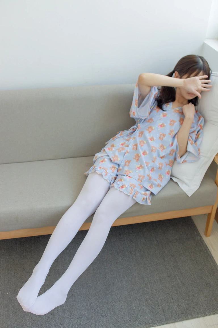 森萝财团《内部-006》主题写真：104张全套美图，含1个视频