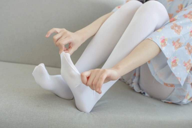 森萝财团《内部-006》主题写真：104张全套美图，含1个视频