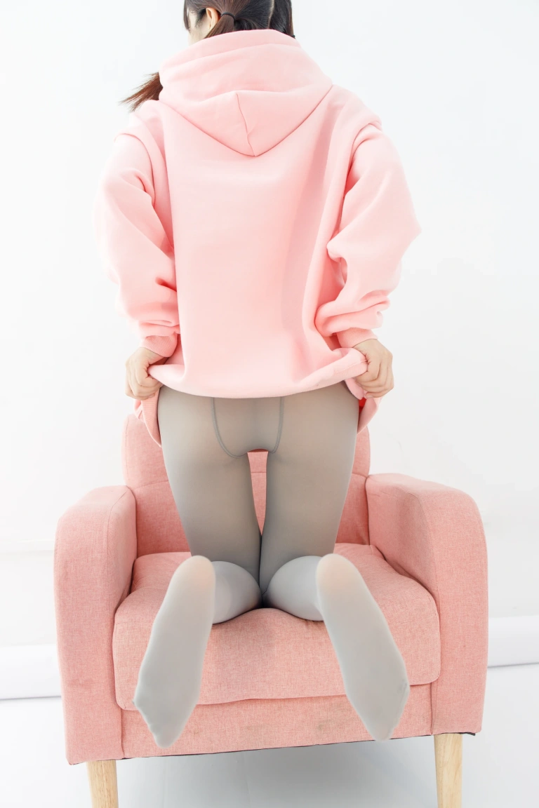 森萝财团《内部-017》主题写真：137张全套美图，含1个视频
