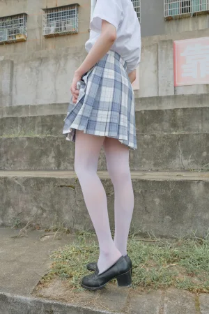 森萝财团《内部-019》主题写真：106张全套美图，含1个视频
