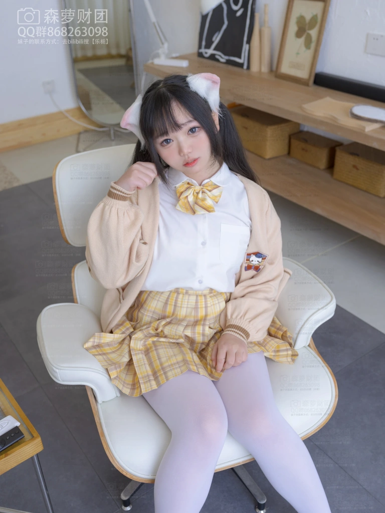 森萝财团《亿清-01》主题写真：68张全套美图，含1个视频