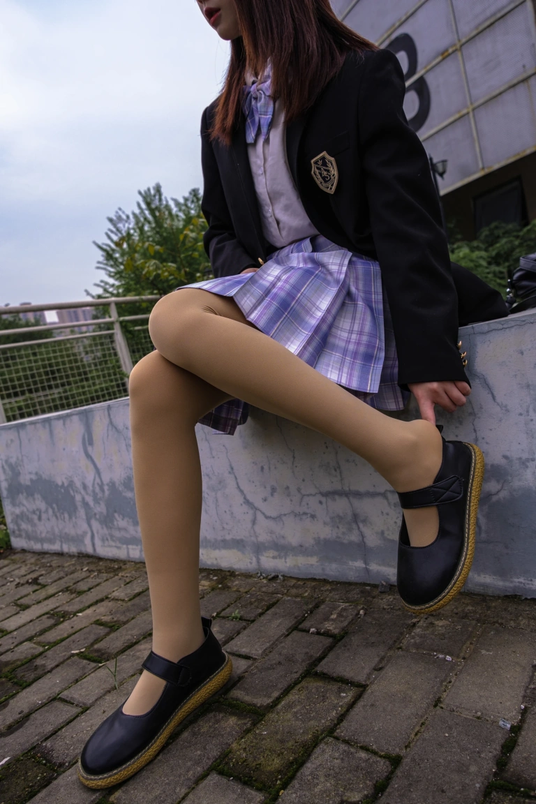 森萝财团《月下-01》主题写真：76张全套美图