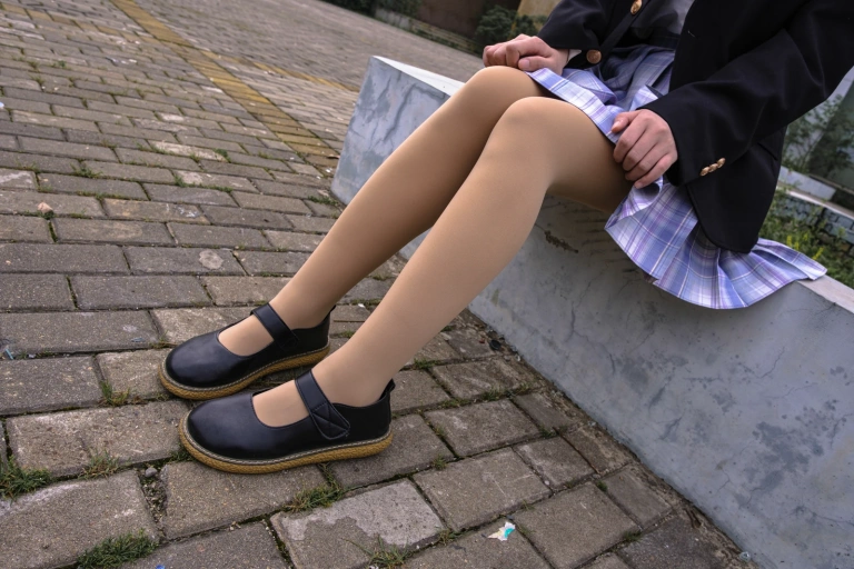 森萝财团《月下-01》主题写真：76张全套美图