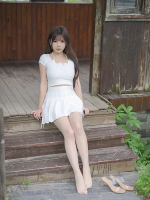森萝财团《晴涩-01E》主题写真：109张全套美图，含1个视频