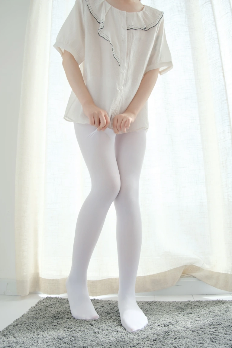 森萝财团《月下-04》主题写真：102张全套美图，含1个视频