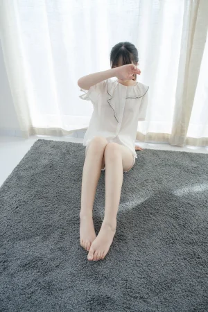 森萝财团《月下-04》主题写真：102张全套美图，含1个视频