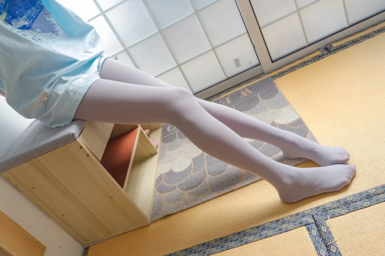 森萝财团《雏菊-04》主题写真：164张全套美图，含1个视频