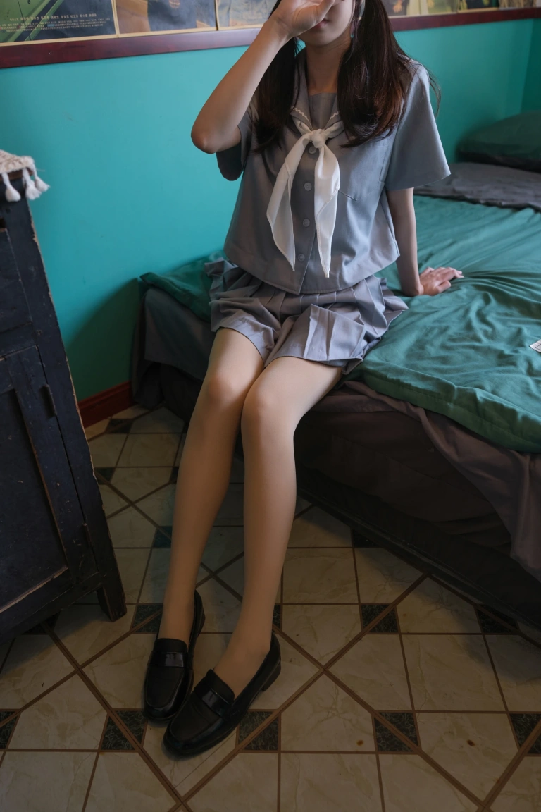 森萝财团《雏菊-05》主题写真：109张全套美图，含1个视频