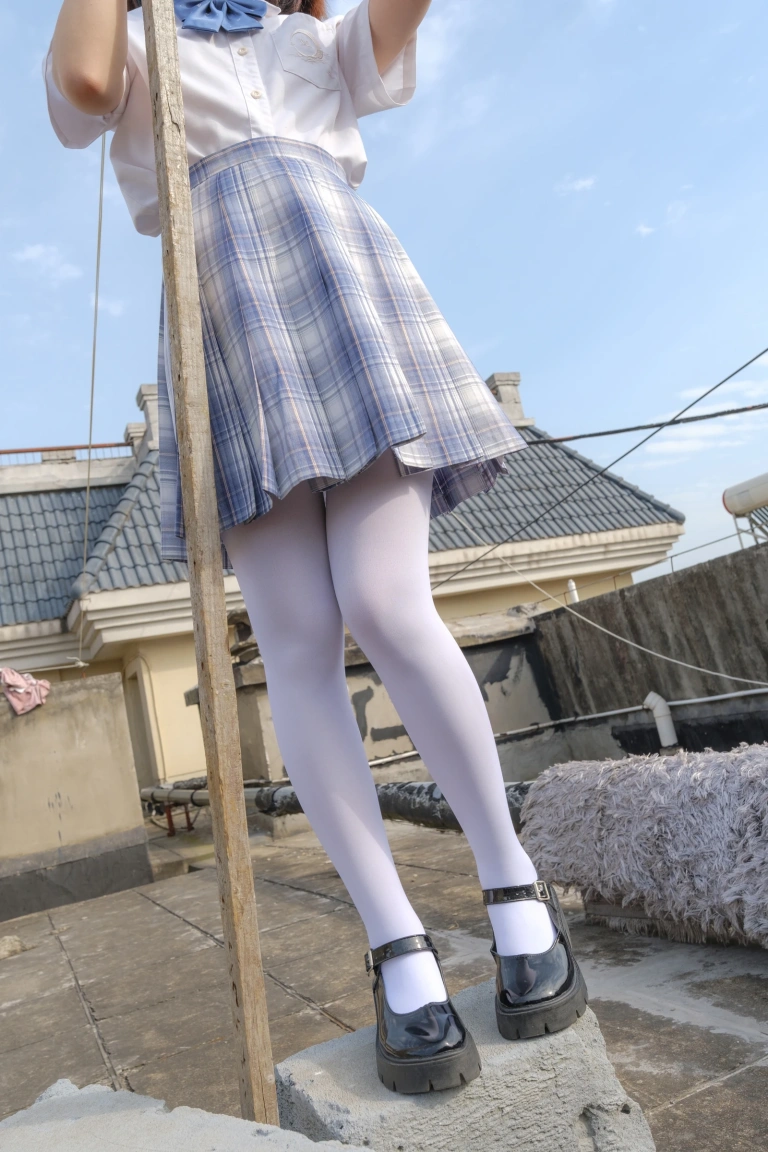 森萝财团《月下-05》主题写真：74张全套美图，含1个视频