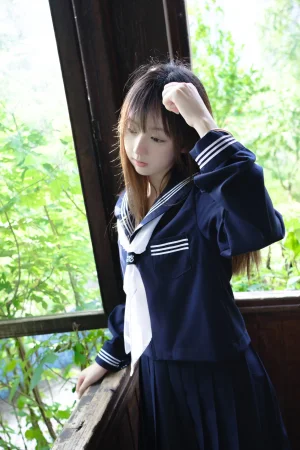 稚乖画册 晴空-08 夜夜《稚乖画册 生煎团团-01》主题写真：70张全套美图，含1个视频