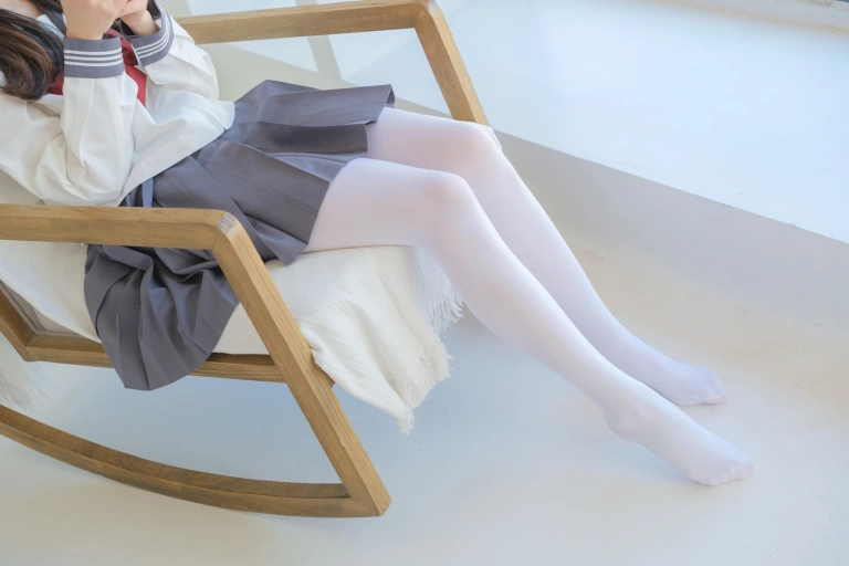 森萝财团《雏菊-08》主题写真：123张全套美图，含1个视频