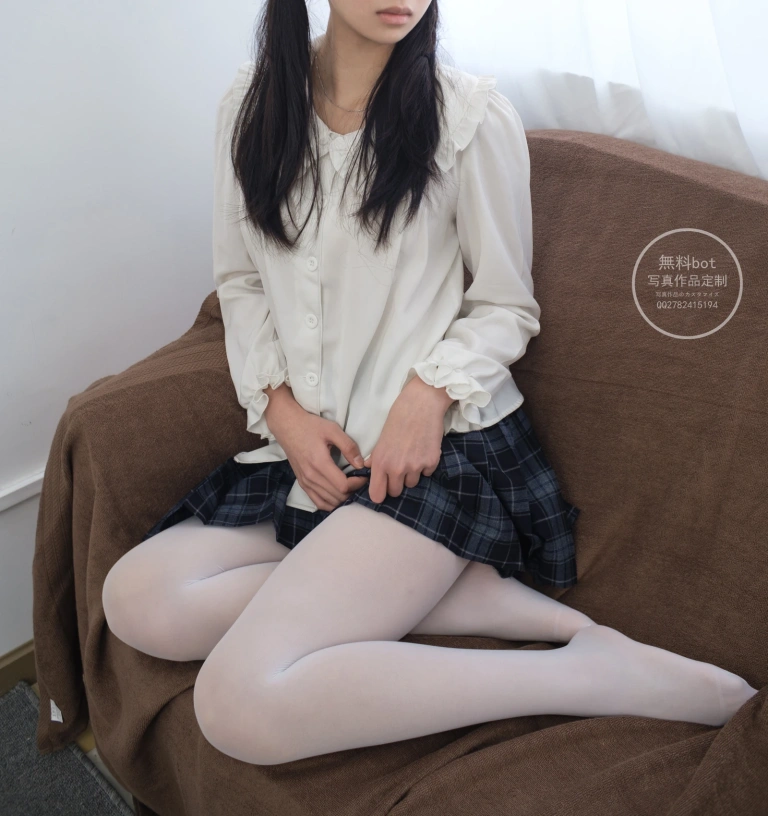 森萝财团《有料-18》主题写真：71张全套美图