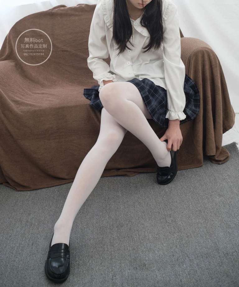 森萝财团《有料-18》主题写真：71张全套美图