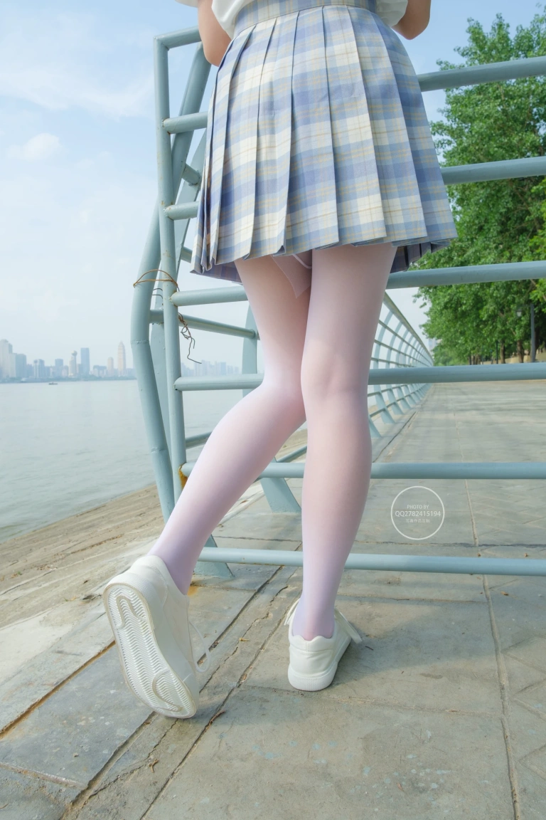 森萝财团《有料-46》主题写真：85张全套美图