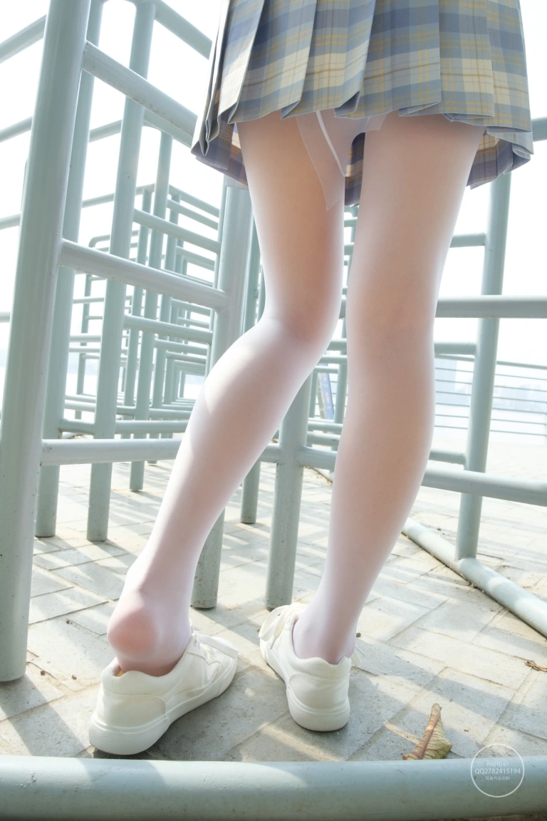 森萝财团《有料-46》主题写真：85张全套美图