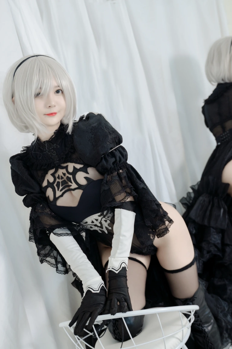 51酱《2B黑婚纱》主题写真：53张全套美图，含2个视频