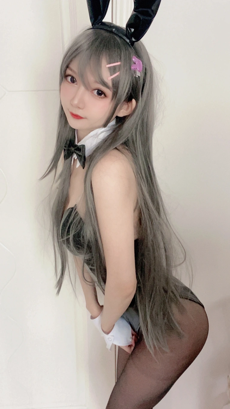 51酱《樱岛麻衣》主题写真：40张全套美图，含1个视频