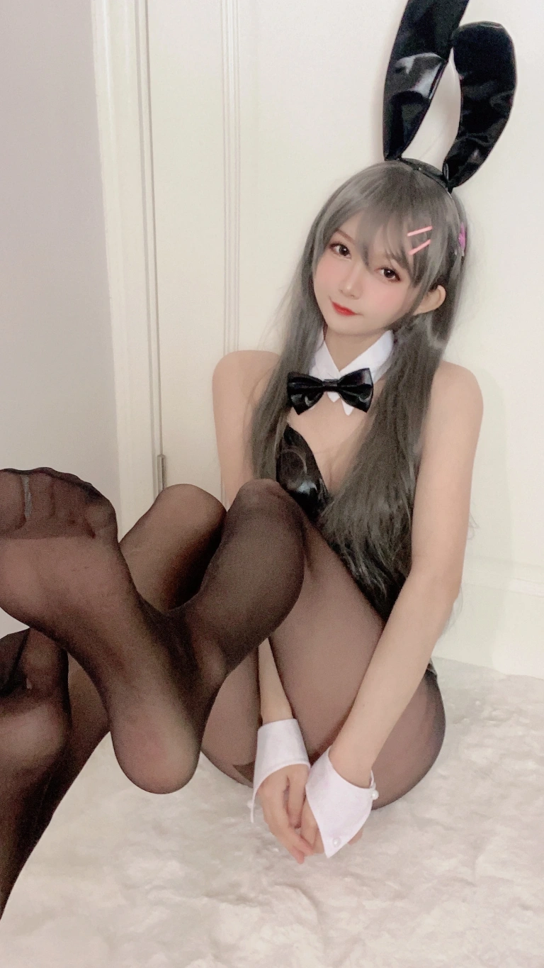 51酱《樱岛麻衣》主题写真：40张全套美图，含1个视频