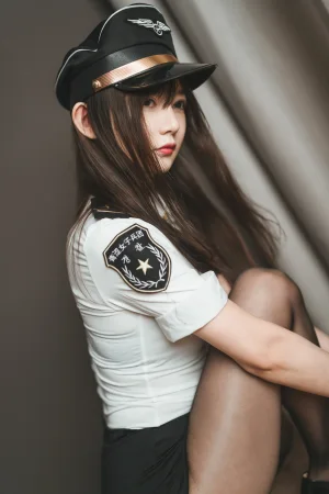 51酱《九月制服》主题写真：71张全套美图