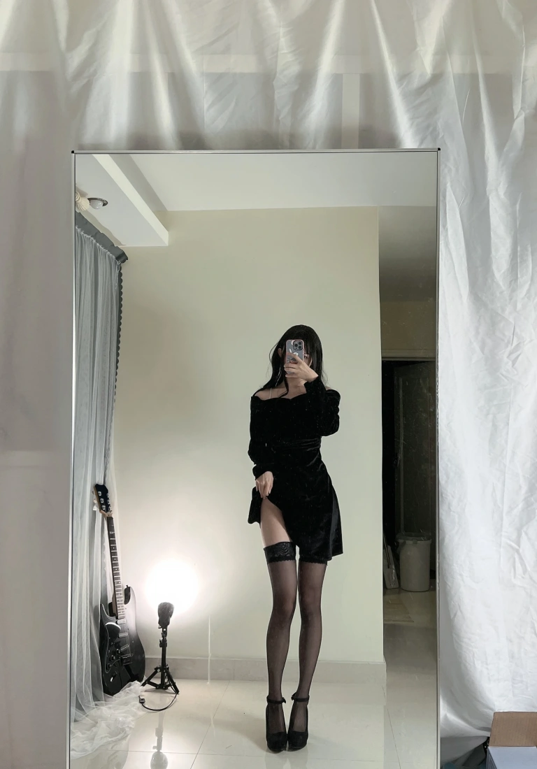 51酱《2023年01月真爱粉》主题写真：76张全套美图，含8个视频