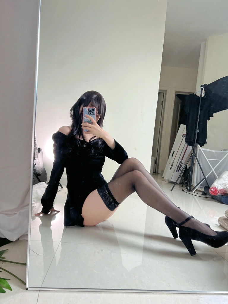 51酱《2023年01月真爱粉》主题写真：76张全套美图，含8个视频