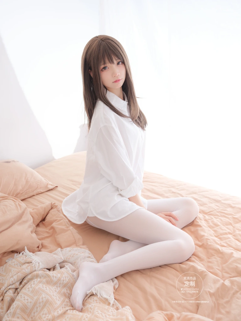 紧急企划《001》主题写真：50张全套美图