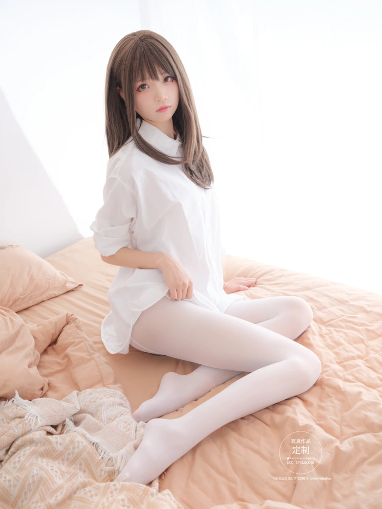 紧急企划《001》主题写真：50张全套美图