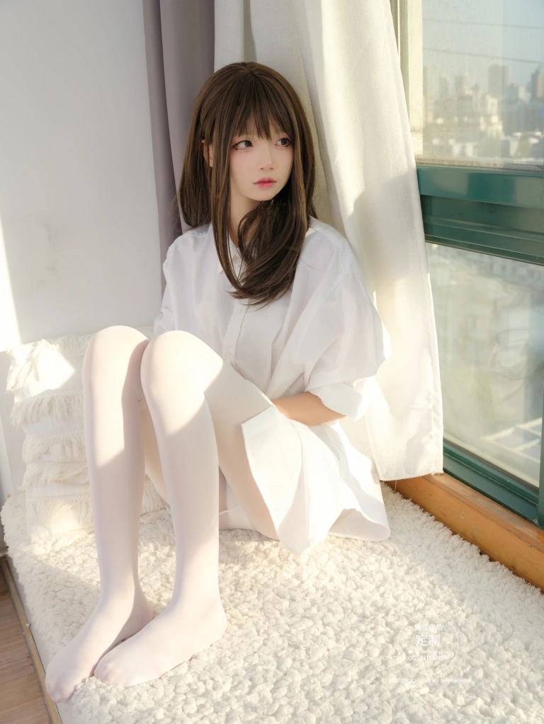 紧急企划《001》主题写真：50张全套美图