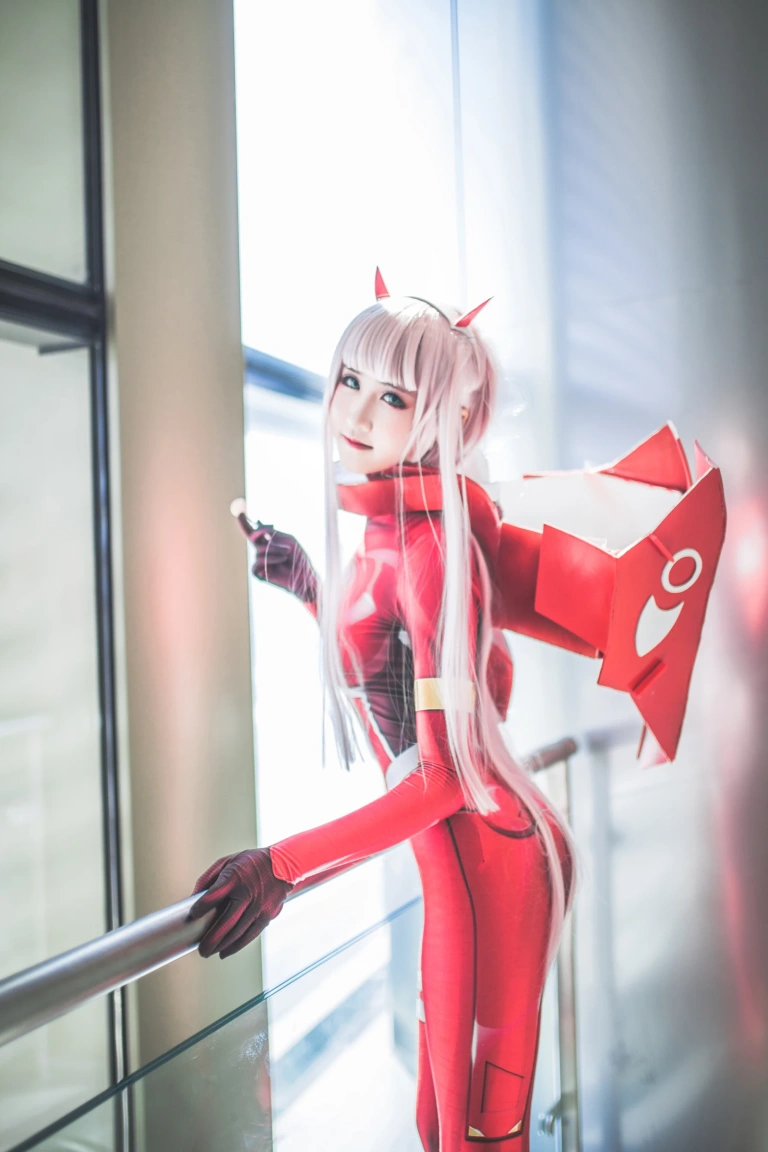 三度_69《DARLING in the FRANXX》主题写真：16张全套美图