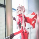 三度_69《DARLING in the FRANXX》主题写真：16张全套美图