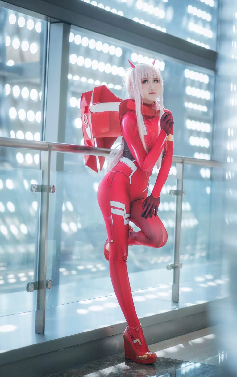 三度_69《DARLING in the FRANXX》主题写真：16张全套美图