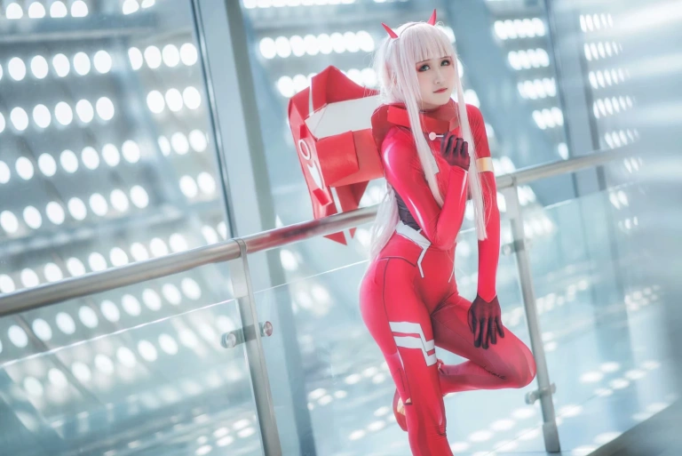 三度_69《DARLING in the FRANXX》主题写真：16张全套美图