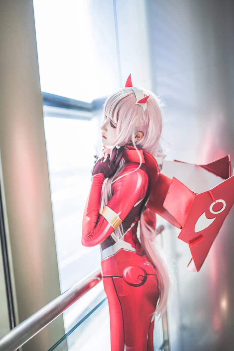 三度_69《DARLING in the FRANXX》主题写真：16张全套美图