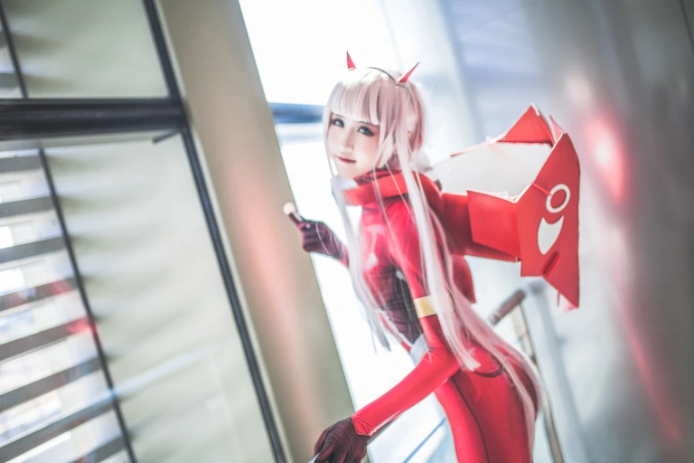 三度_69《DARLING in the FRANXX》主题写真：16张全套美图