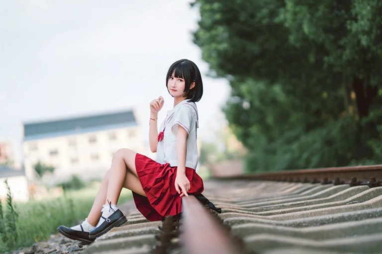 三度_69《JK红裙》主题写真：11张全套美图