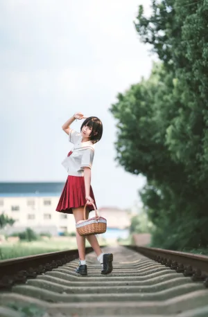 三度_69《JK红裙》主题写真：11张全套美图