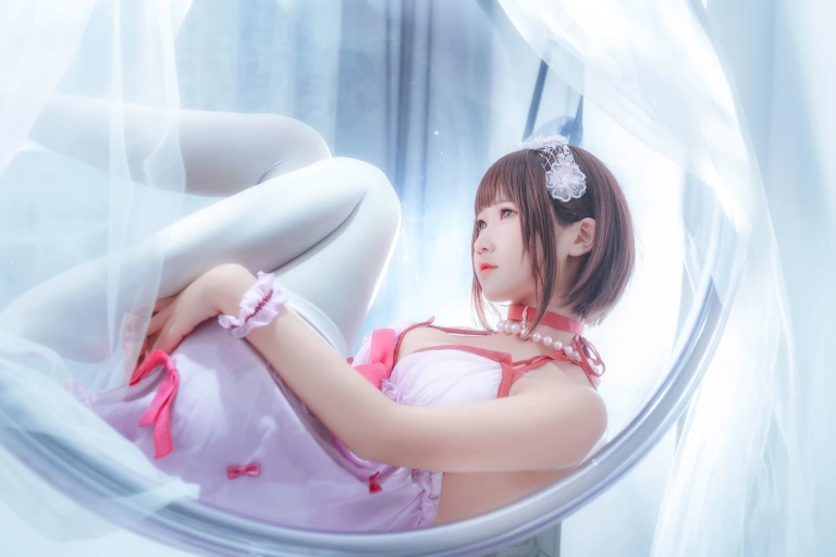 三度_69《加藤惠睡衣》主题写真：9张全套美图