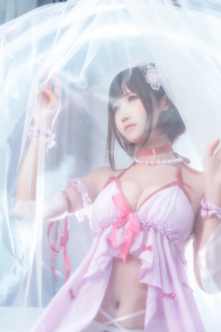 三度_69《加藤惠睡衣》主题写真：9张全套美图
