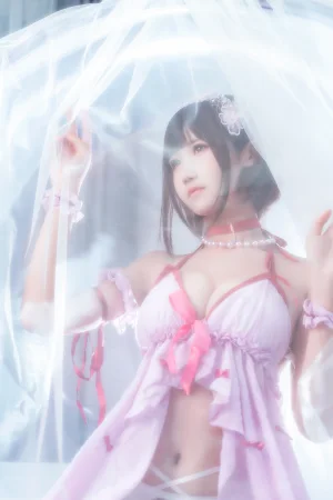 三度_69《加藤惠睡衣》主题写真：9张全套美图