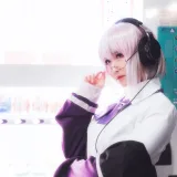 三度_69《电光超人古立特》主题写真：9张全套美图