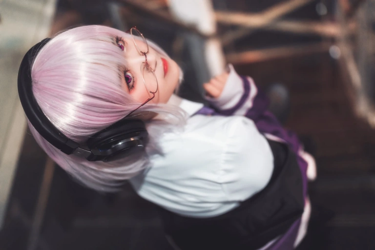 三度_69《电光超人古立特》主题写真：9张全套美图