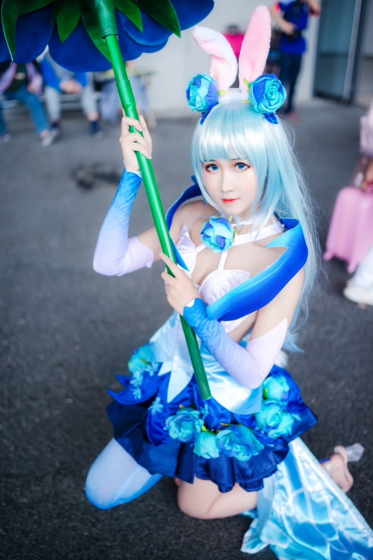 三度_69《花间舞公孙离》主题写真：18张全套美图