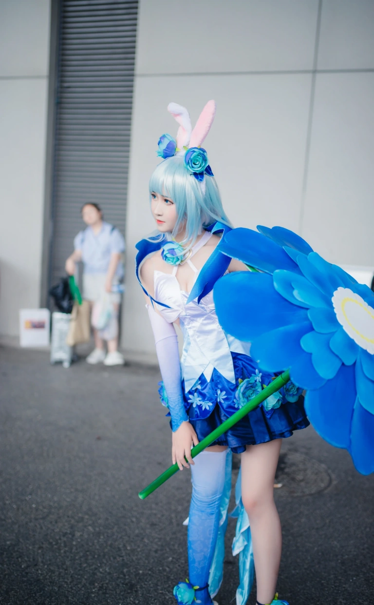 三度_69《花间舞公孙离》主题写真：18张全套美图