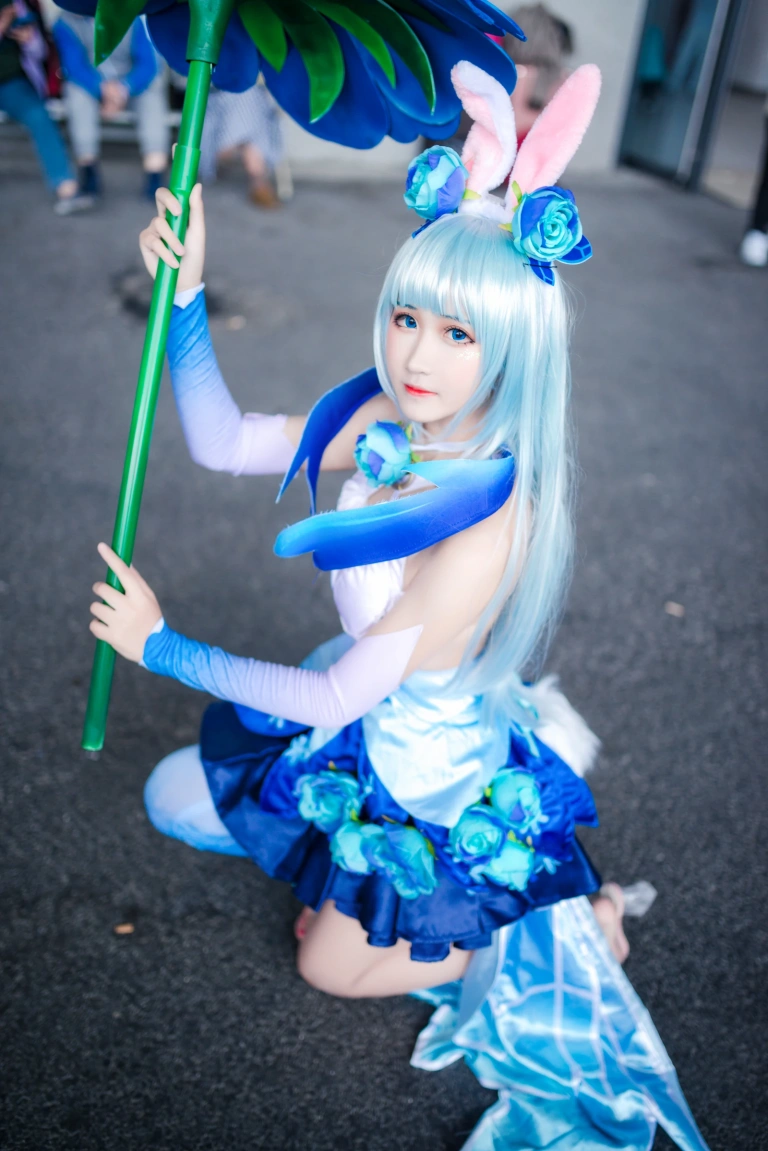 三度_69《花间舞公孙离》主题写真：18张全套美图