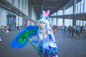 三度_69《花间舞公孙离》主题写真：18张全套美图