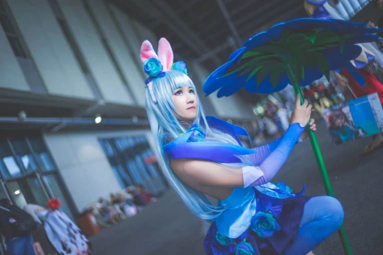 三度_69《花间舞公孙离》主题写真：18张全套美图