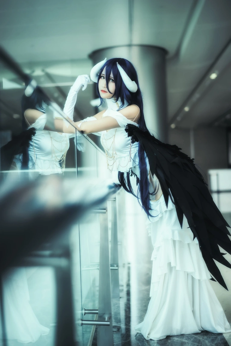三度_69《雅儿贝德》主题写真：9张全套美图